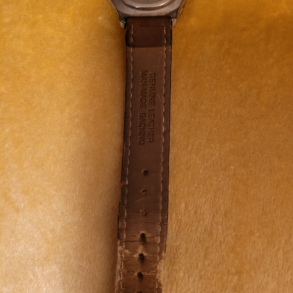 Watch - Picture 6 of 7